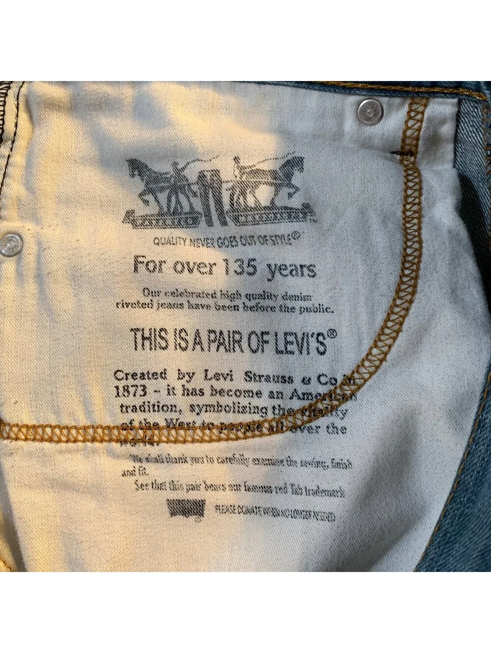 Levis levi 559